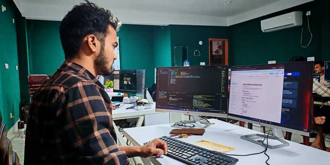AI engineering course in India — live cohort classes across LLM, RAG, MCP, LangChain and Agentic AI tracks